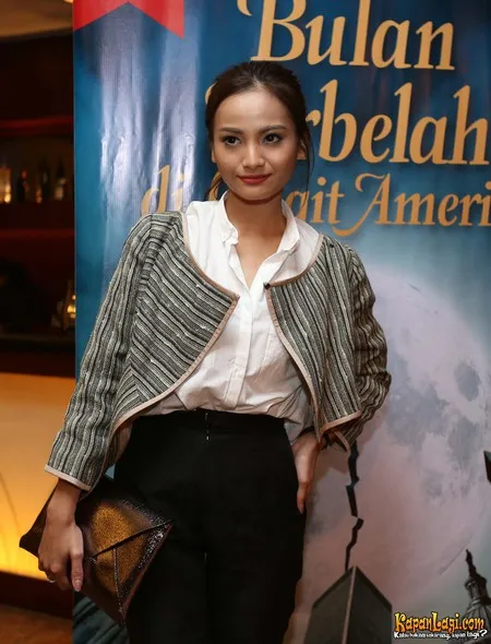 Foto Acha Septriasa