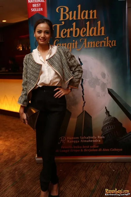 Foto Acha Septriasa