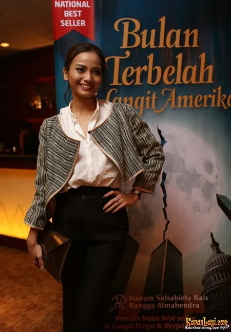 Foto Acha Septriasa