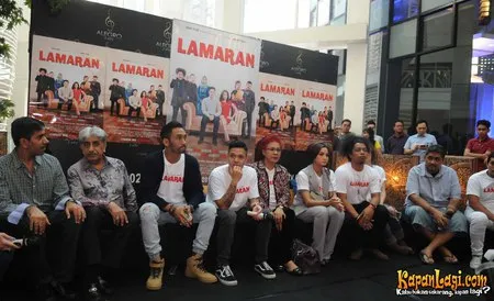 Foto Acha Septriasa