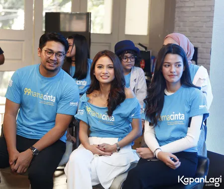 Foto Acha Septriasa