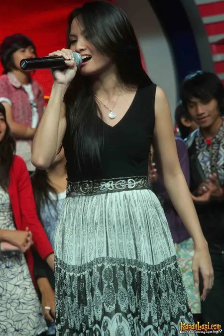 Foto Acha Septriasa