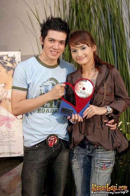 Foto Acha Septriasa