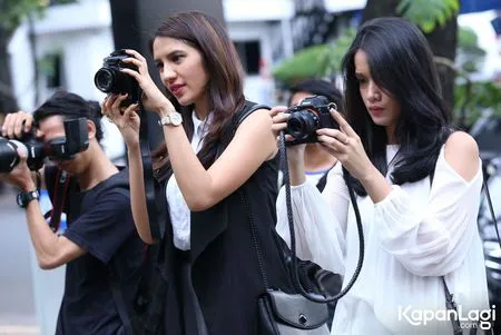 Foto Acha Sinaga