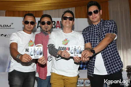 Foto Ada Band
