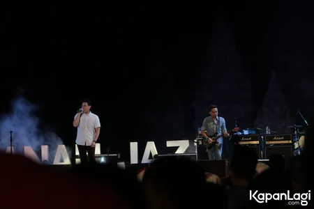Foto Ada Band