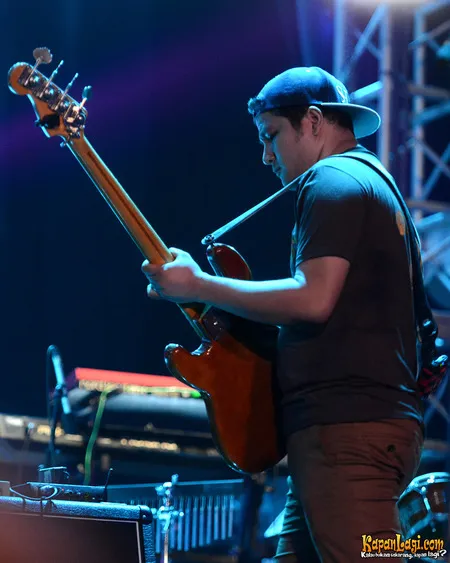 Foto Adam So7