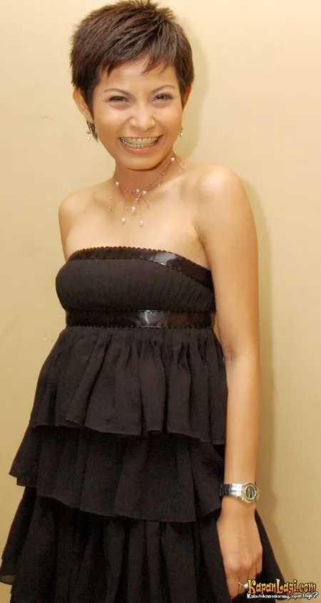 Foto Ade Herlina
