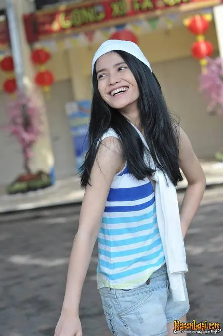 Foto Adila Fitri