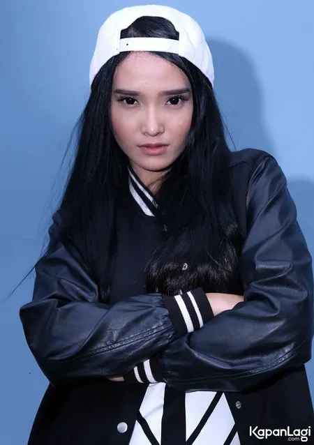 Foto Adila Fitri