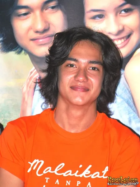 Foto Adipati Dolken