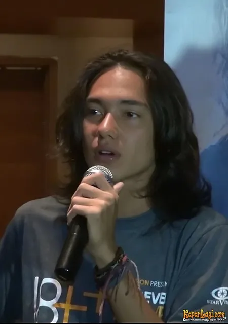 Foto Adipati Dolken