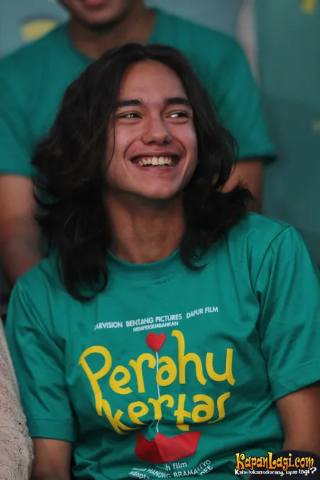 Foto Adipati Dolken
