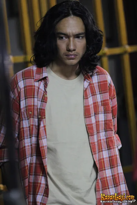 Foto Adipati Dolken