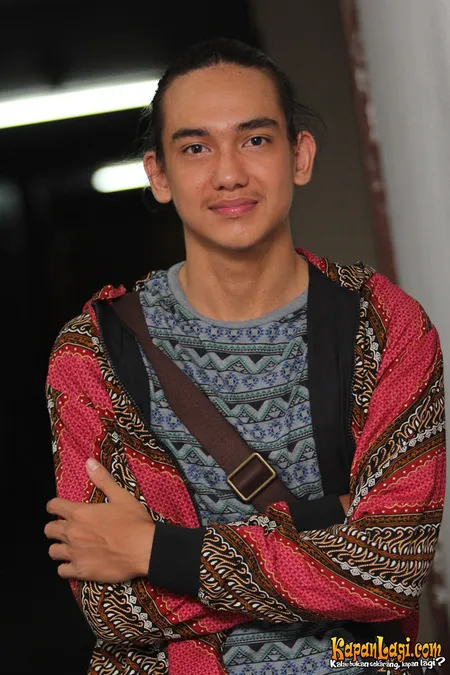 Foto Adipati Dolken