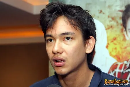 Foto Adipati Dolken