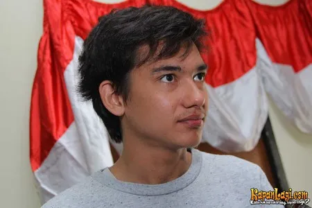 Foto Adipati Dolken