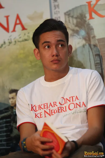 Foto Adipati Dolken
