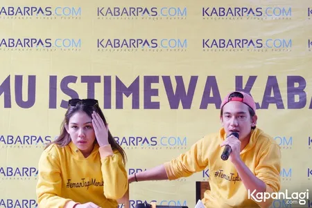Foto Adipati Dolken