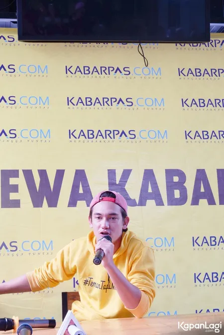 Foto Adipati Dolken