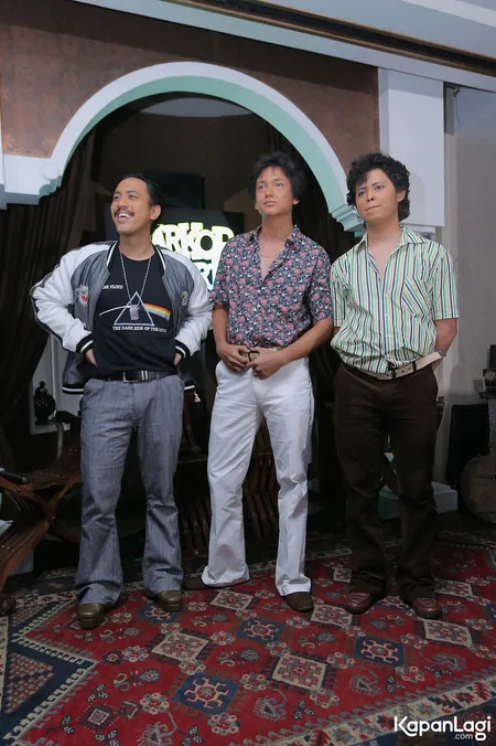 Foto Adipati Dolken