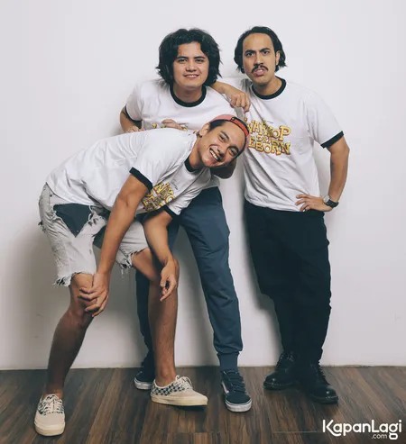 Foto Adipati Dolken