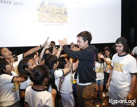 Foto Adipati Dolken