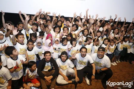 Foto Adipati Dolken