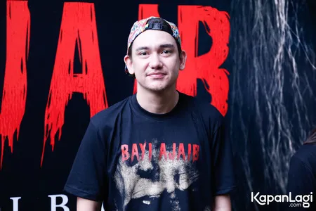 Foto Adipati Dolken