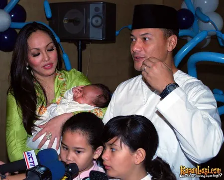 Foto Adjie Massaid