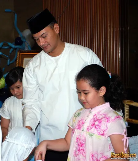 Foto Adjie Massaid