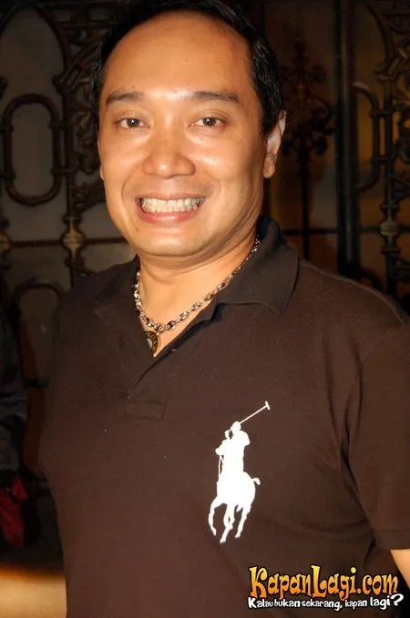 Foto Adjie Notonegoro