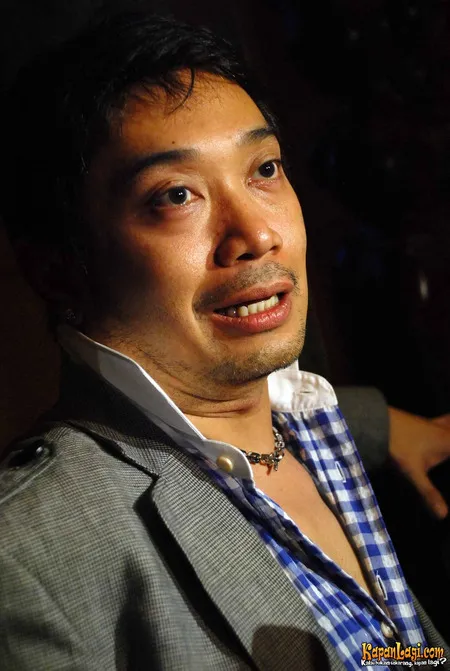 Foto Adjie Notonegoro