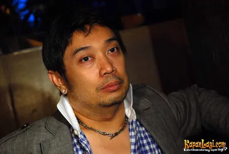 Foto Adjie Notonegoro