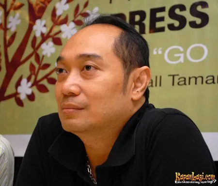 Foto Adjie Notonegoro