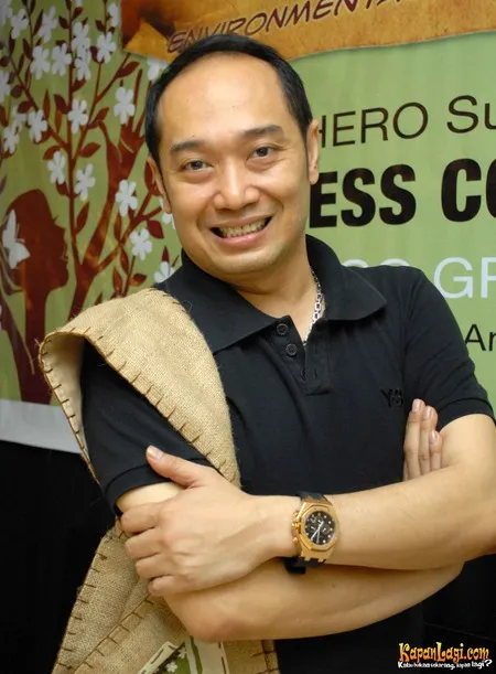 Foto Adjie Notonegoro