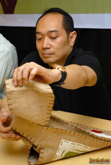 Foto Adjie Notonegoro