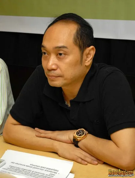 Foto Adjie Notonegoro