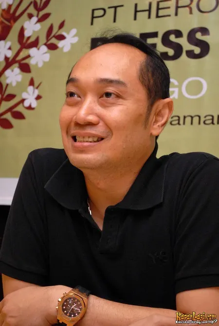 Foto Adjie Notonegoro