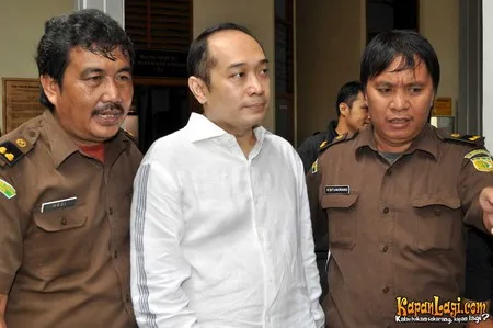 Foto Adjie Notonegoro