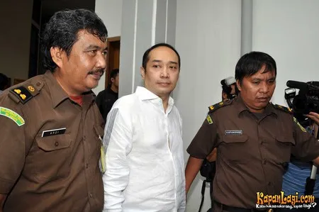 Foto Adjie Notonegoro