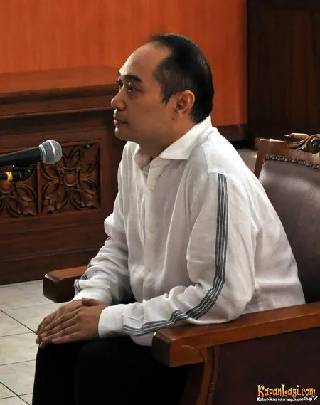 Foto Adjie Notonegoro