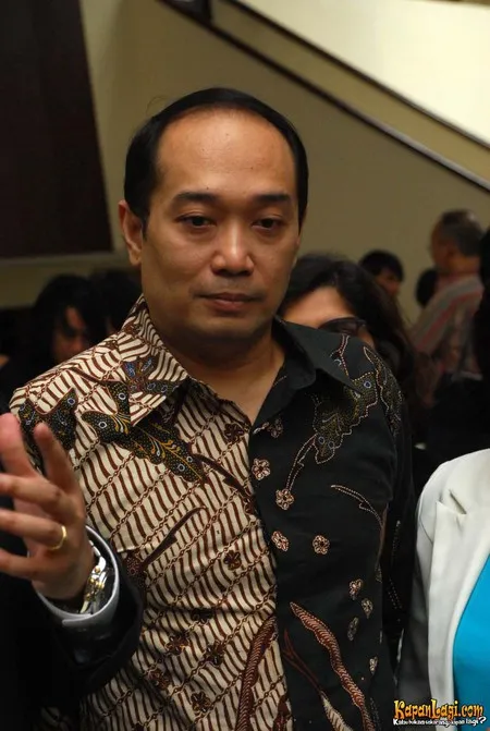 Foto Adjie Notonegoro