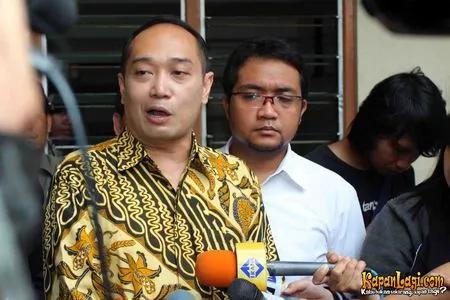 Foto Adjie Notonegoro