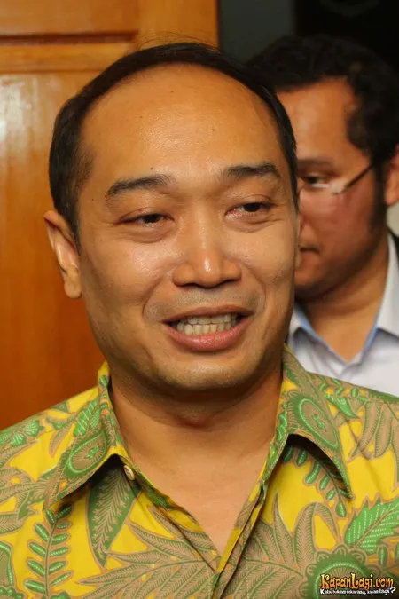 Foto Adjie Notonegoro