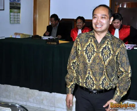 Foto Adjie Notonegoro