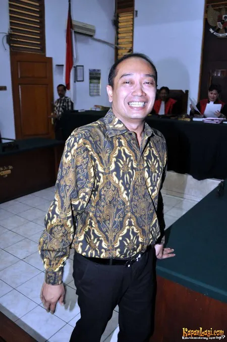 Foto Adjie Notonegoro