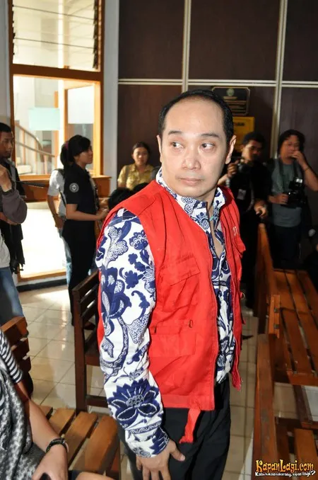 Foto Adjie Notonegoro