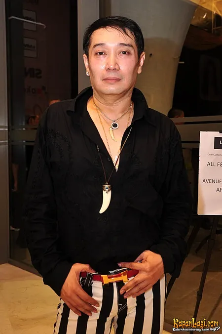 Foto Adjie Notonegoro