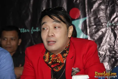 Foto Adjie Notonegoro